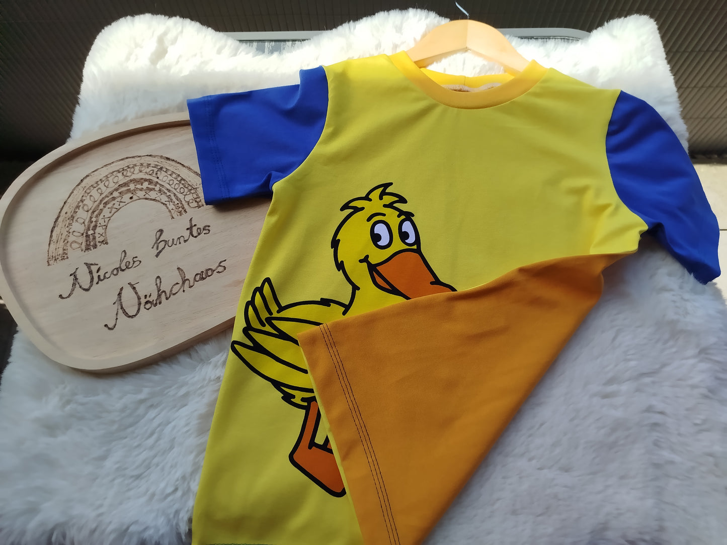 Kinder T-Shirt Gr. 128 Ente (Sendung mit der Maus)